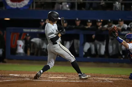 2019_02_15_Rivera_Santino_vs_UF_03