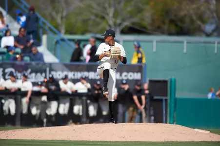 2019_03_10_Pacheco_Basilio_vs_TCU_01