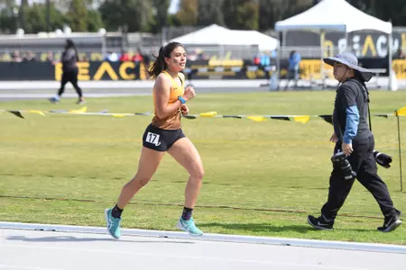 2020_03_07_Pavana_Leanne_BeachOpener_02