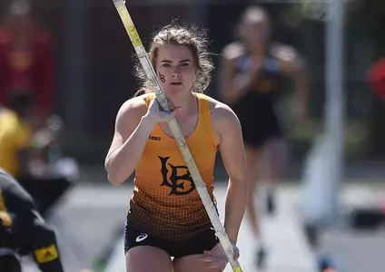 2020_03_06_Meyer_Kyla_BeachOpener_01