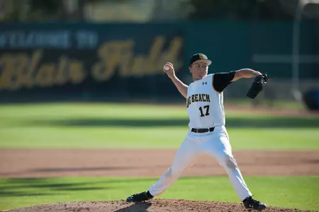 2015_02_15_Radcliffe_Tyler_vs_UM_01