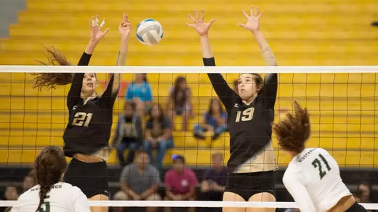 Carly Beddingfield, Hayley Benson