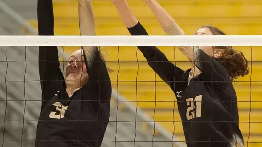 Peyton Grahovac, Hayley Benson