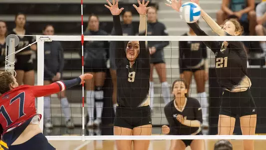 Jenelle Hudson, Hayley Benson