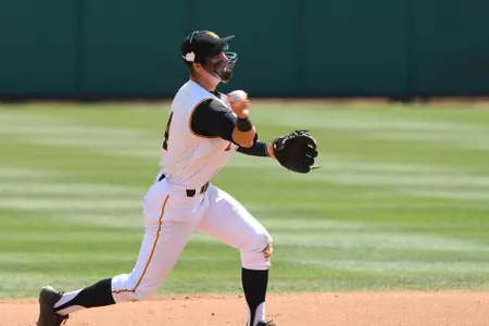 2017_04_09_Duran_Jarren_vs_UCR_03