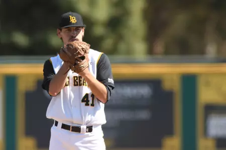 2017_05_20_Sheaks_John_vs_UH_01