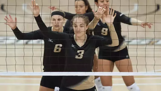 Peyton Grahovac, Nele Barber