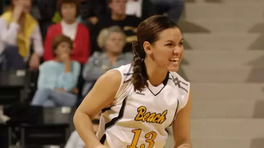 Senior Co-Captain Iris Murray leads the team with 329 digs.