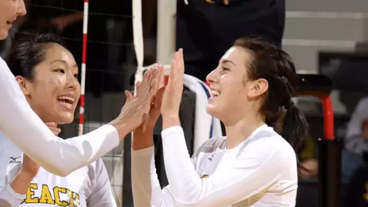 Nicole Vargas, Ashley Lee