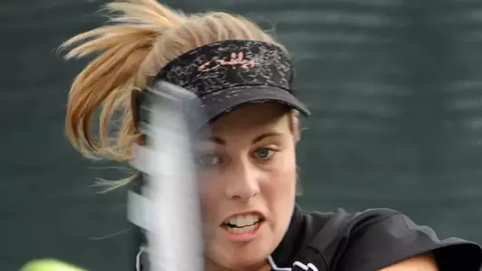 Stephanie Bengson Posted Her First Ranked Win of the Season in Singles Play