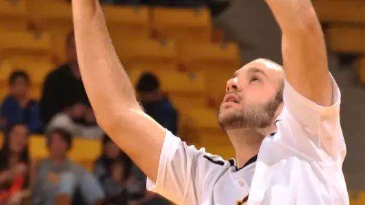 Mike Klipsch leads the nation in assists at 14.15 per game.