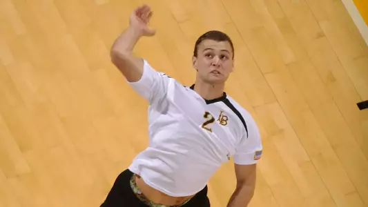 Senior Paul Lotman leads the 49ers into action this week.