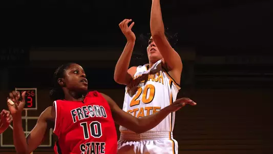 Karina Figueroa scored a team-high 15 points for Long Beach State.