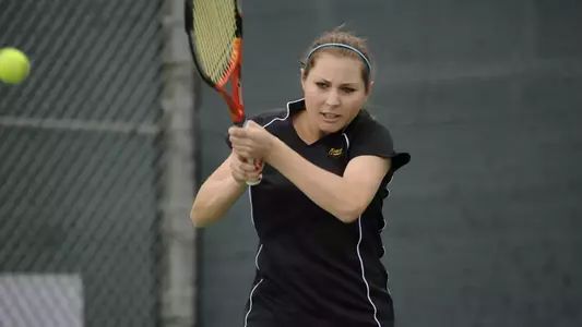 Stephanie Jeanes is one of the top freshmen in the conference.