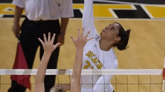 Led by Quincy Verdin, the 49ers return to the top 25 for the 2008 season.