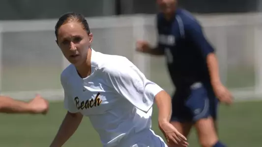 Dana Farquhar had two assists in the win over BYU.