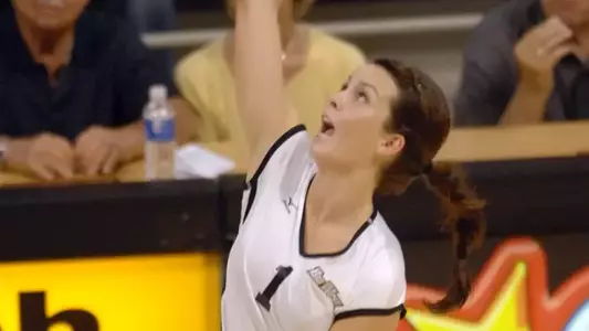 Caitlin Ledoux led the 49ers with 8 kills.