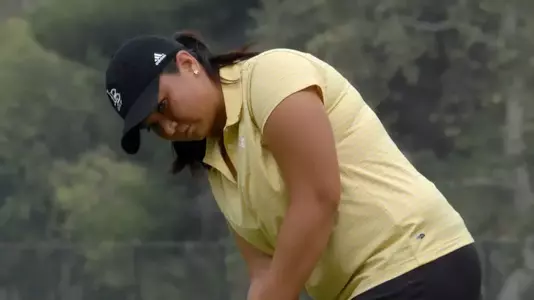 All-American Kay Hoey is tied for first place after day one in Colorado