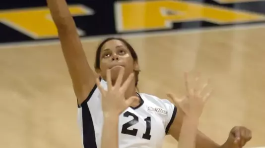 Quincy Verdin led the 49ers with 16 kills.