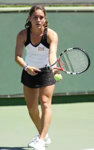 Anais Dallara advanced to the Round of 16 in singles.