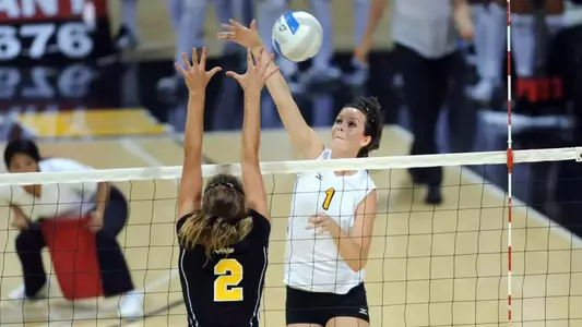 Caitlin Ledoux had 13 kills to lead the 49ers.