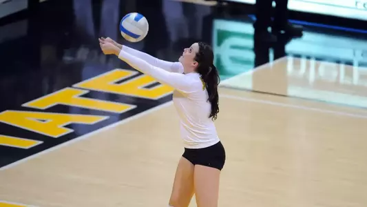 Caitlin Ledoux led the 49ers with 21 kills.