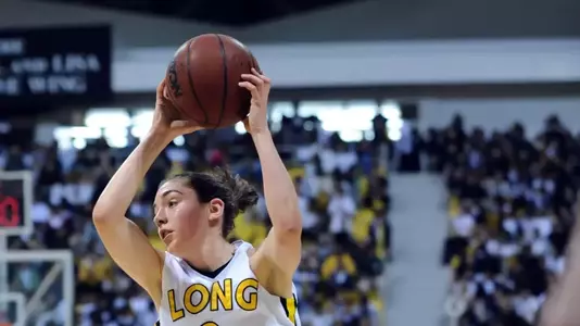 Junior Lauren Sims scored a game-high 21 points to lead the 49ers to a 68-64 victory.