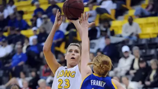 Kaiti O'Brien was one of two seniors honored following Saturday's game vs. UCSB.