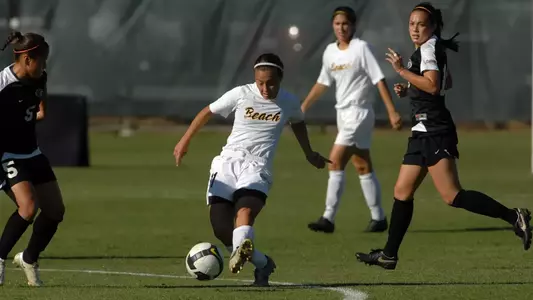 Senior Mariko Strickland was named one of 10 finalists for the Arthur Ashe Jr. Sports Scholars Award.