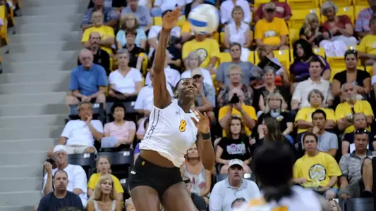 Naomi Washington led The Beach with 12 kills on .303 hitting.