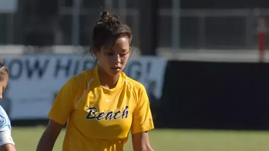 Sophomore Shawna Gordon had two shots in the 49ers' 1-0 loss at Loyola Marymount.