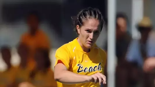 Sophomore Nicole Hubbard scored twice in the 49ers' 4-1 victory at No. 21 Missouri.