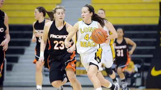 Senior Melanie Lisnock is the 49ers' top returning scorer.