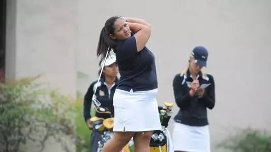 Sophomore Simone Hoey tied for 19th place after day one at the Lamkin Grip Invitational.