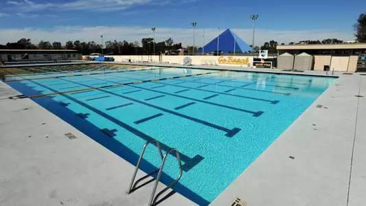 Campus Pool