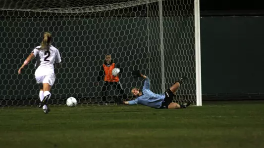 Emily Kingsborough (2010 NCAA Division I Women's Soccer Tournament, Stanford Regional - Stanford, Calif. Photo by Stefan Agregado/Daily 49er)