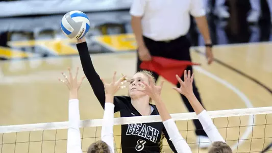 Haleigh Hampton had 10 kills and seven blocks over three sets Thursday.