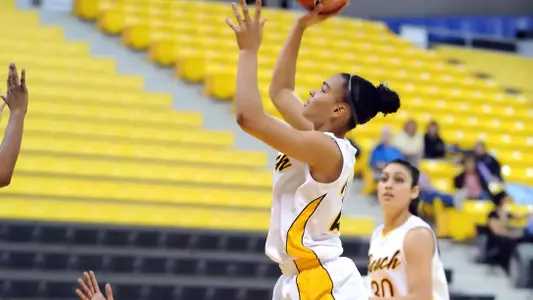 Freshman Brandi Henton tied her career high with 30 points in a 72-62 win over Florida A&M.