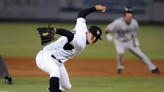 03-24-10- Long Beach State's Ryan Donohue pitches in the 8th inning against Hawaii, at Blair Field. Stephen Carr / Press-Telegram