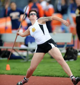 2010_04_23_Hicks_Randi_at_Drake_01