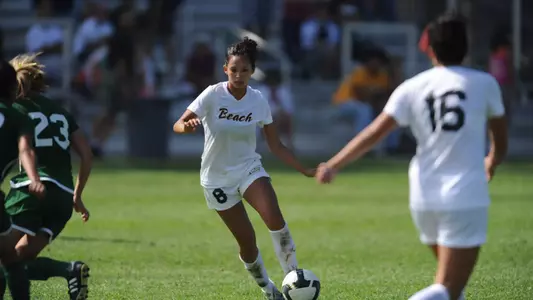 Junior Shawna Gordon scored the game-winner in overtime to lift the 49ers to a 2-1 victory at UNLV.
