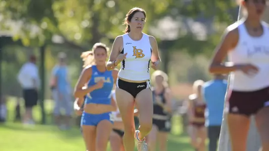 Senior Jennifer Rodriguez will lead the 49ers at Saturday's Stanford Invitational.