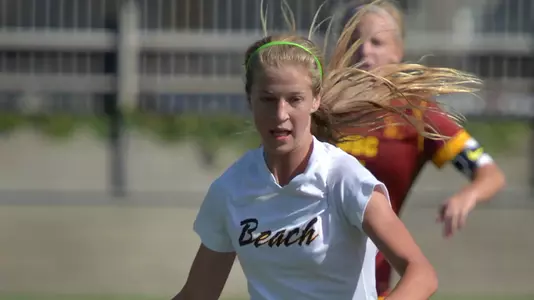 Freshman Taylor Nelson scored the game-winner in a 2-0 victory over UC Davis.