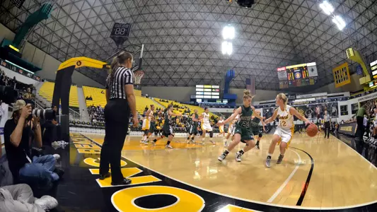 Sigrid Skorpen (12) of the Long Beach State Women's Basketball team.
Photo by Steven Georges/LBSU