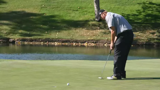 Freshman JJ Holen was the top player for the 49ers at the Gifford Collegiate Championship, tying for 25th place.