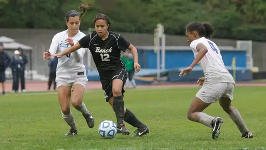 Junior Nadia Link controls the ball against San Diego in the NCAA Sweet 16.