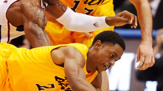 Ware led LBSU to a pair of near upsets