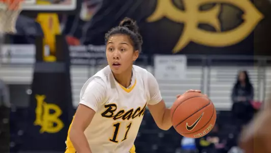 Sophomore Hallie Meneses had a season-high 14 points in a loss at Seattle on Friday.