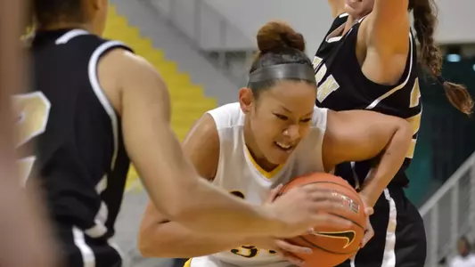 Senior Tipesa Moorer had 17 points in the 49ers' 70-59 Big West-opening victory over UC Riverside.