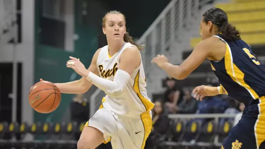 Mary Ochiltree (23) of the Long Beach State Women's Basketball team.
Photo by Steven Georges/LBSU
